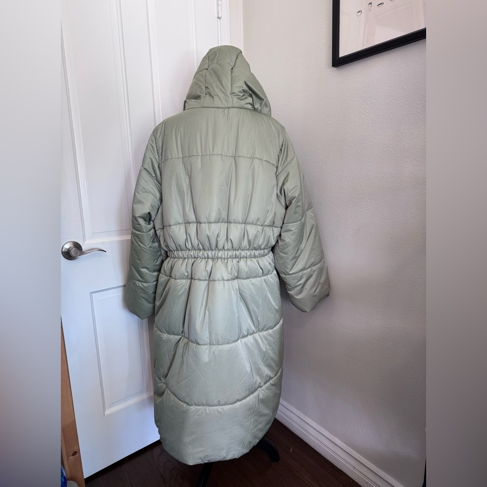 NWOT Women's Hooded Puffer Coat - Light Green - Picture 2 of 13